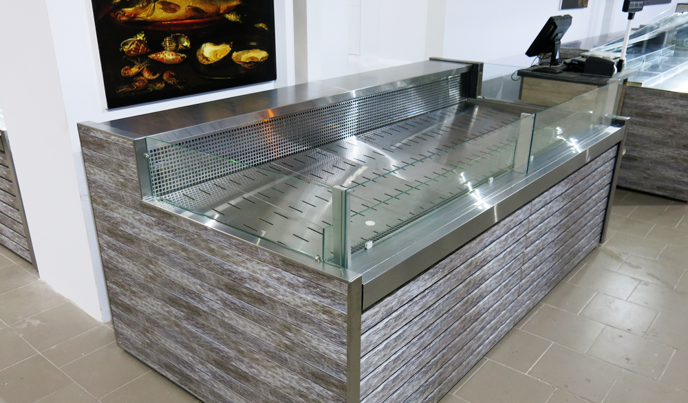 Refrigerated display case Savona Cube fish on ice Refrigerated display case Savona Cube fish on ice
